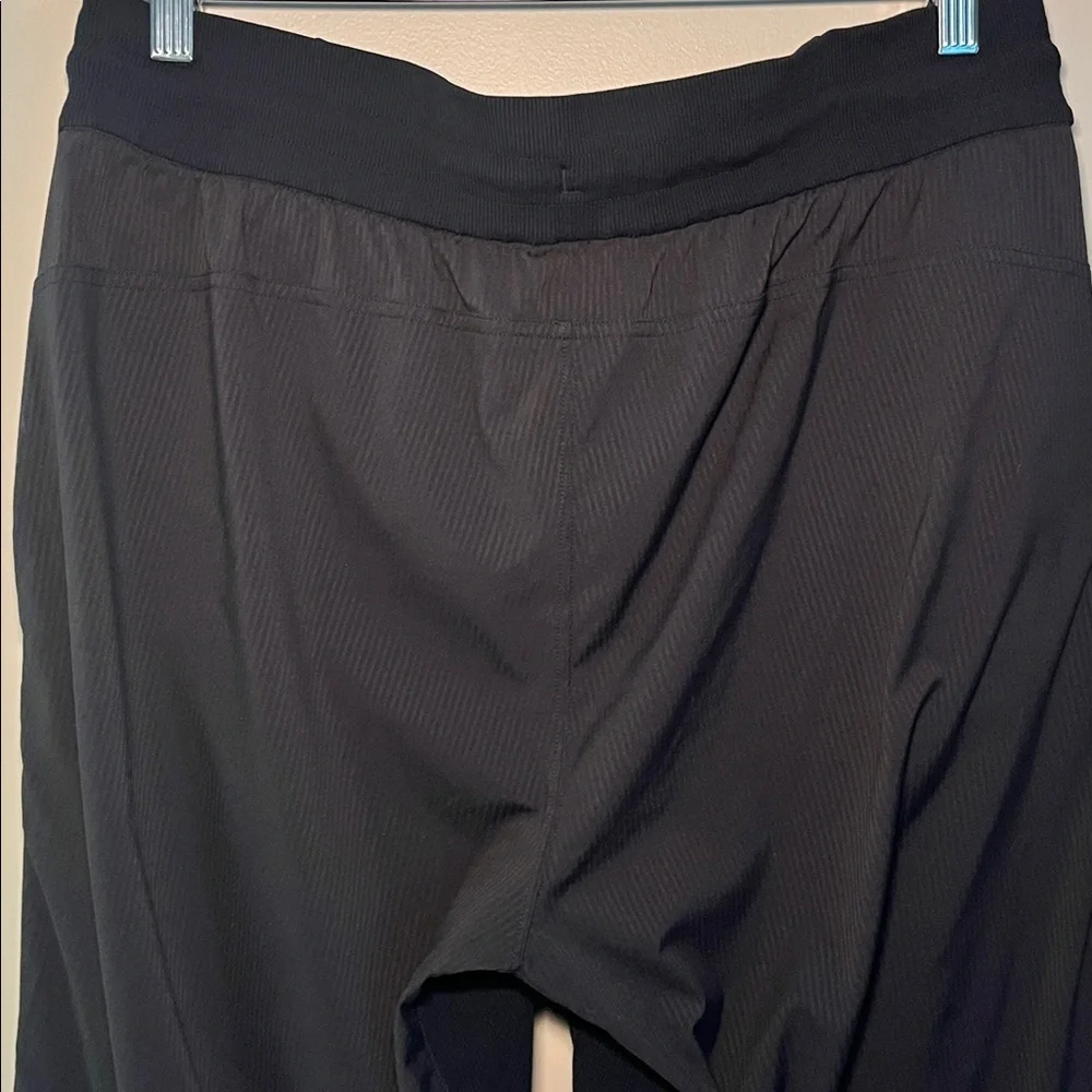 Lululemon Dance Studio Relaxed Fit Cropped Pant Black Size 8